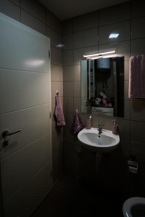 Apartman Royal 1 Doboj Exteriér fotografie