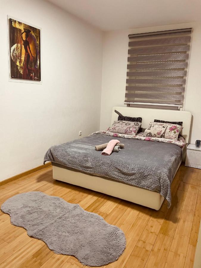 Apartman Royal 1 Doboj Exteriér fotografie